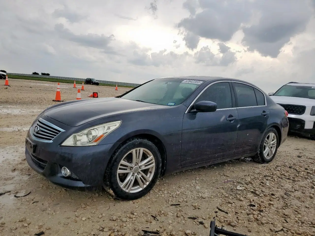 INFINITI G37 2010. Lot# 63942355. VIN JN1CV6AP1AM203098. Photo 1