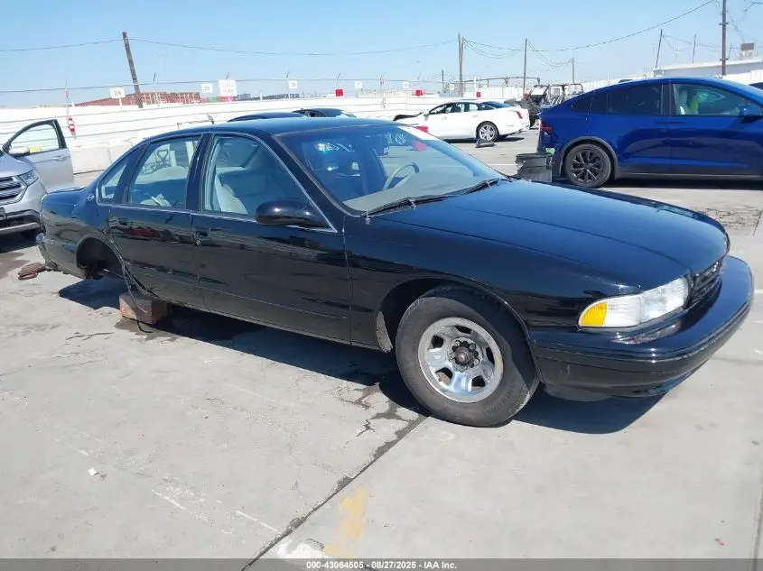 CHEVROLET CAPRICE / IMPALA 1996. Lot# 43064505. VIN 1G1BL52P7TR183171. Photo 1