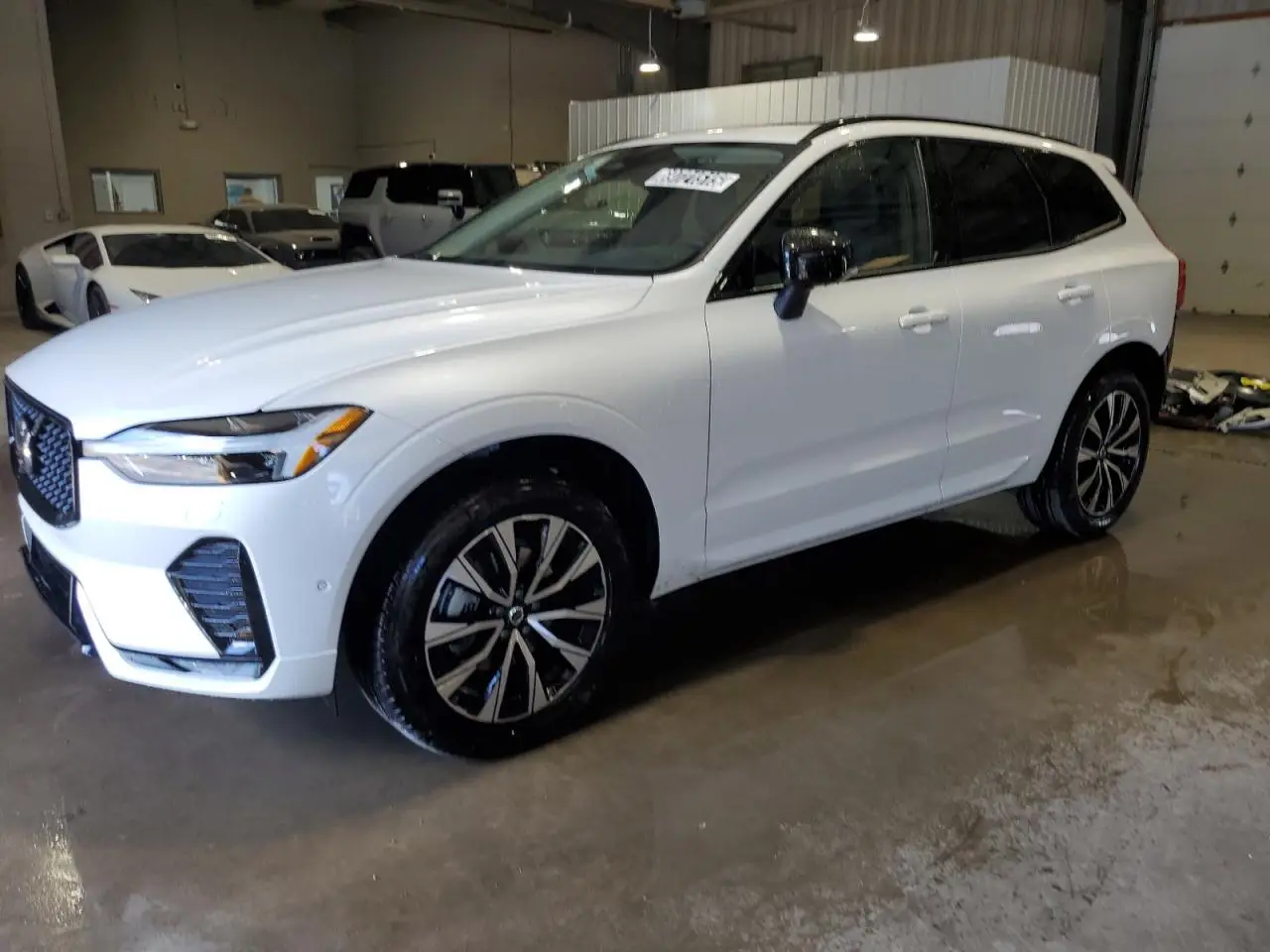 VOLVO XC60 PLUS 2025. Lot# 69721515. VIN YV4M12RC4S1184389. Photo 1