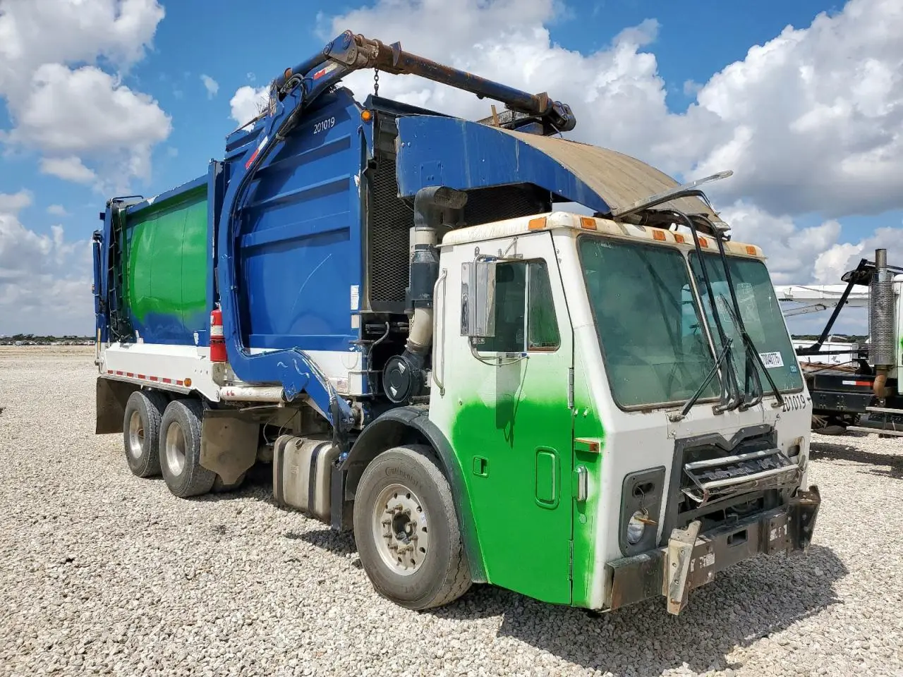 MACK ALL MODELS 2015. Lot# 70048775. VIN 1M2AU04C8FM009605. Photo 1