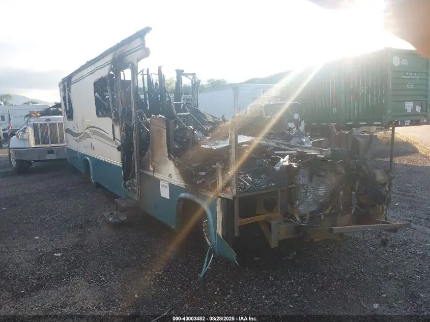 CHEVROLET P30 1998. Lot# 43003482. VIN 1GBLP37JXW3306336. Photo 1