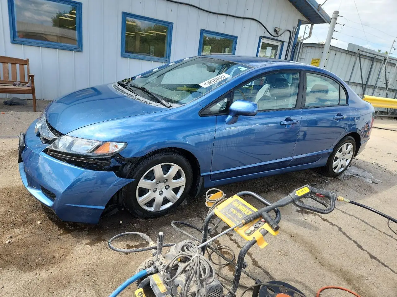 HONDA CIVIC 2010. Lot# 70582695. VIN 19XFA1F53AE005279. Photo 1