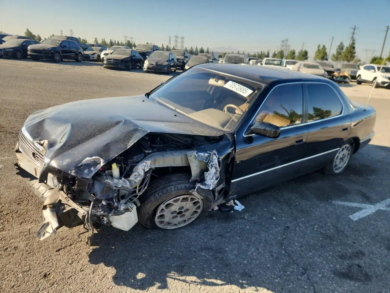 LEXUS LS400 1992. Lot# 70570985. VIN JT8UF11E4N0135987. Photo 1