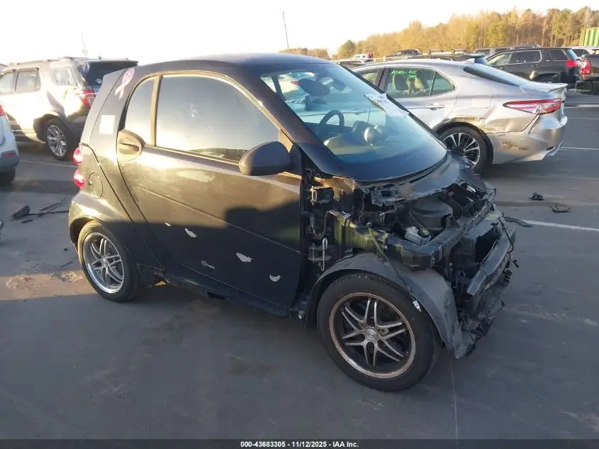 SMART FORTWO 2013. Lot# 43683305. VIN WMEEJ3BA2DK672471. Photo 1