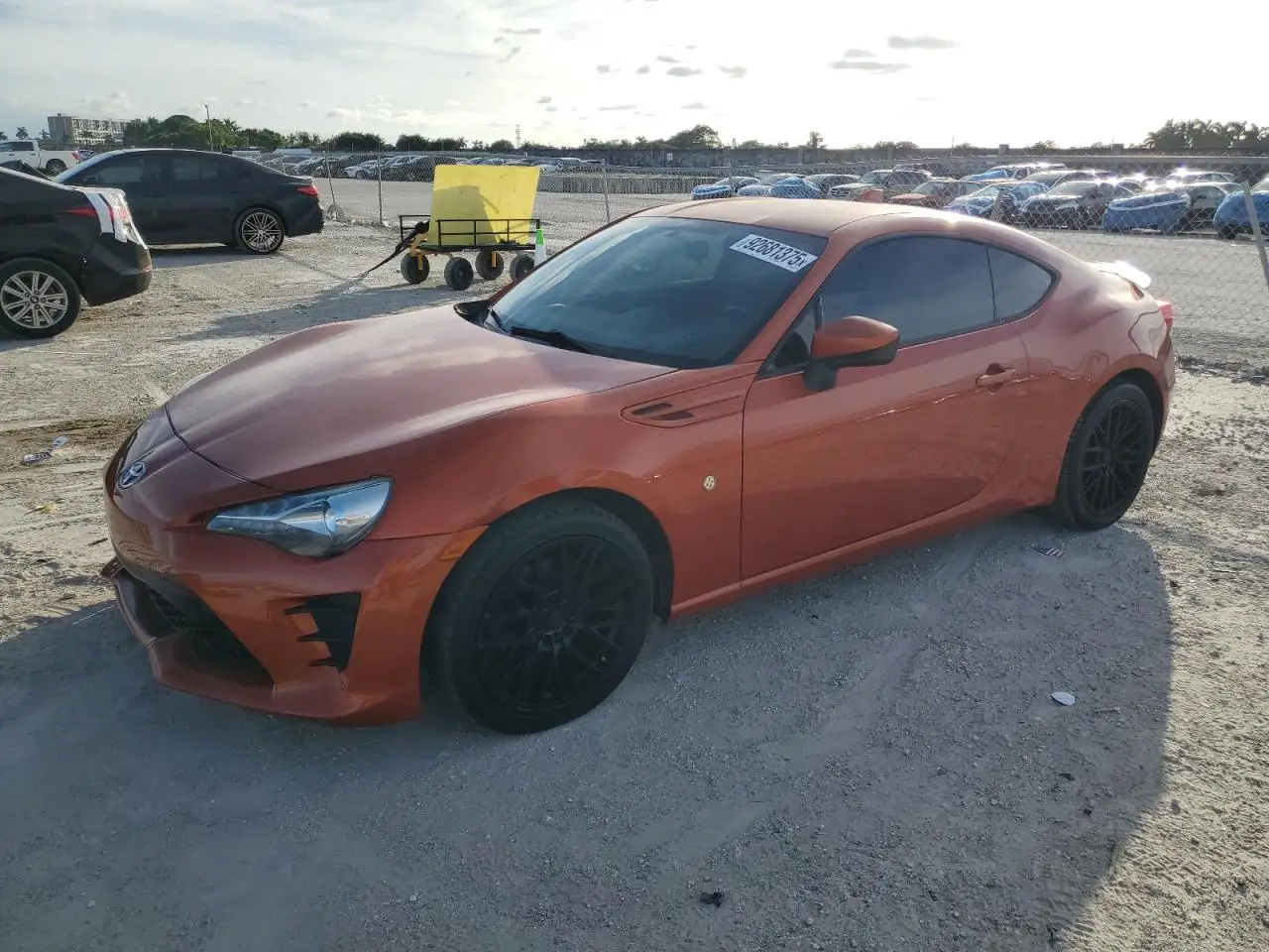 TOYOTA 86 2017. Lot# 92681375. VIN JF1ZNAA19H8705467. Photo 1