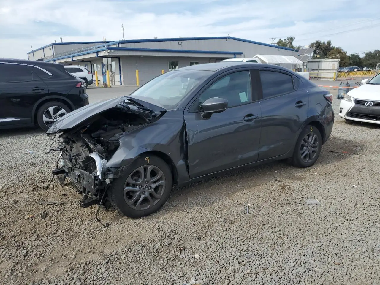 TOYOTA YARIS 2020. Lot# 92403465. VIN 3MYDLBYVXLY712001. Photo 1