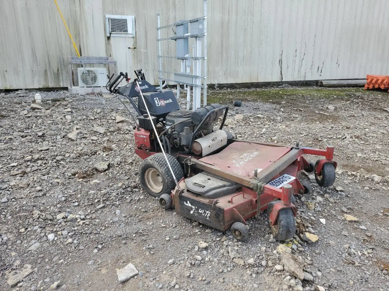 EXMARK ALL Models 2011. Lot# 92684315. VIN 316662012. Photo 1