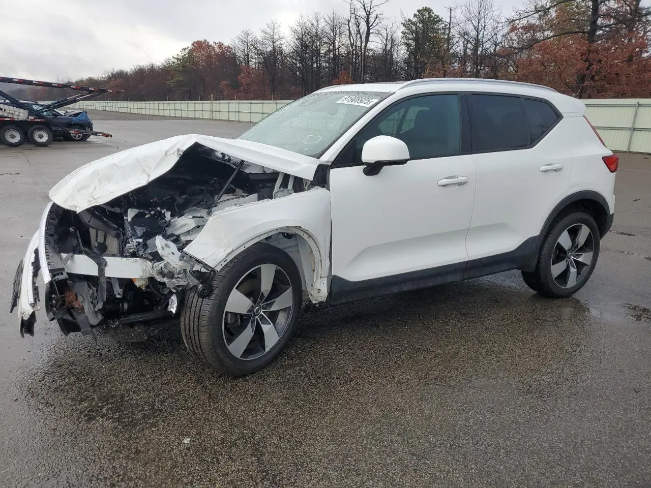 VOLVO XC40 2019. Lot# 91908925. VIN YV4162UK5K2107110. Photo 1