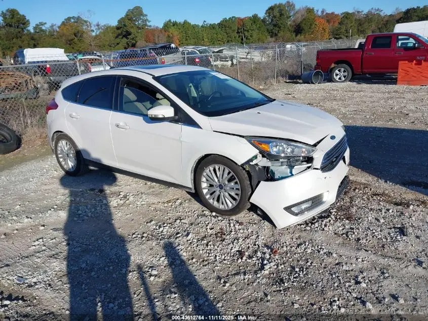 FORD FOCUS 2016. Lot# 43612764. VIN 1FADP3N22GL344405. Photo 1