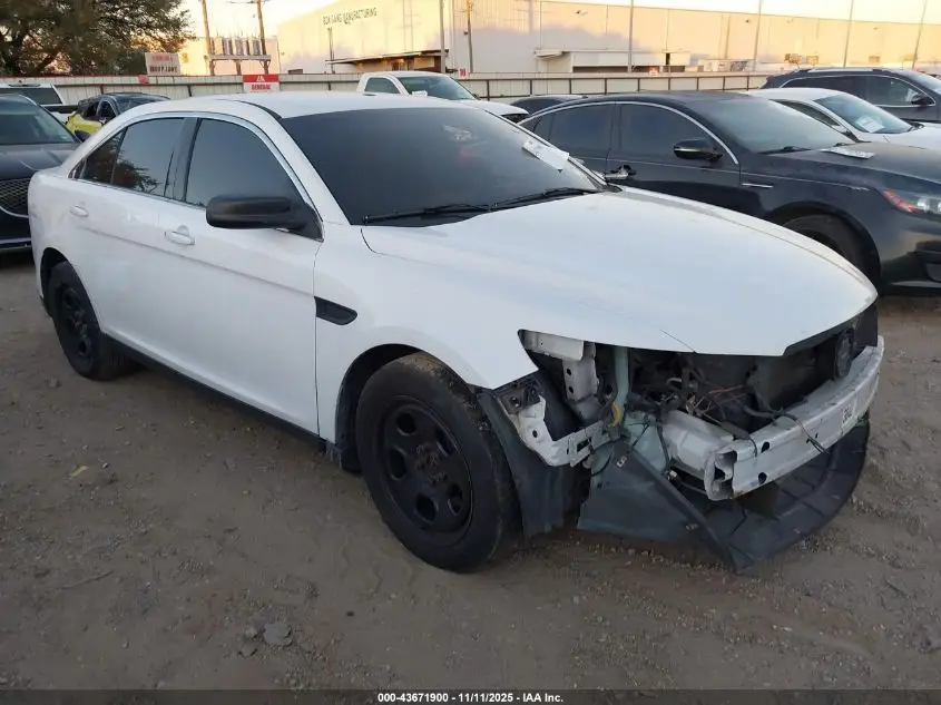 FORD POLICE INTERCEPTOR 2013. Lot# 43671900. VIN 1FAHP2M82DG115096. Photo 1