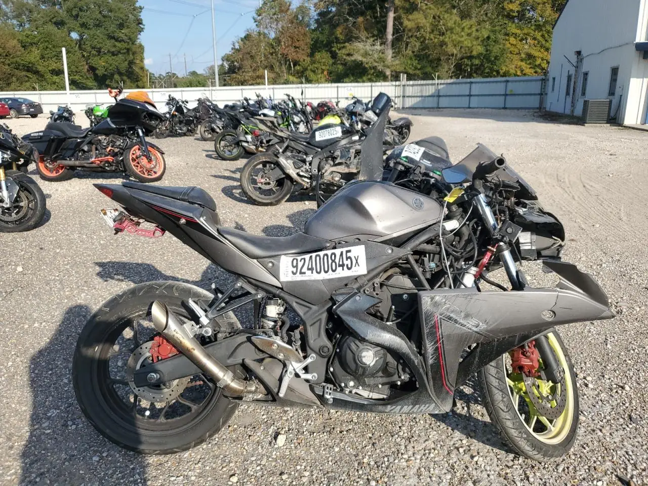 YAMAHA YZF600 2016. Lot# 92400845. VIN MH3RH06Y3GK012558. Photo 1