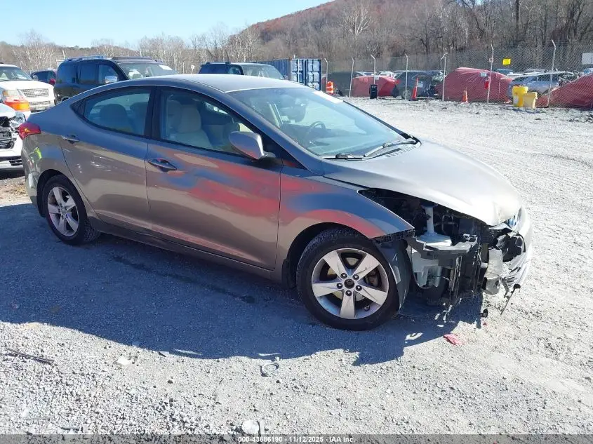 HYUNDAI ELANTRA 2013. Lot# 43686190. VIN 5NPDH4AE8DH305122. Photo 1