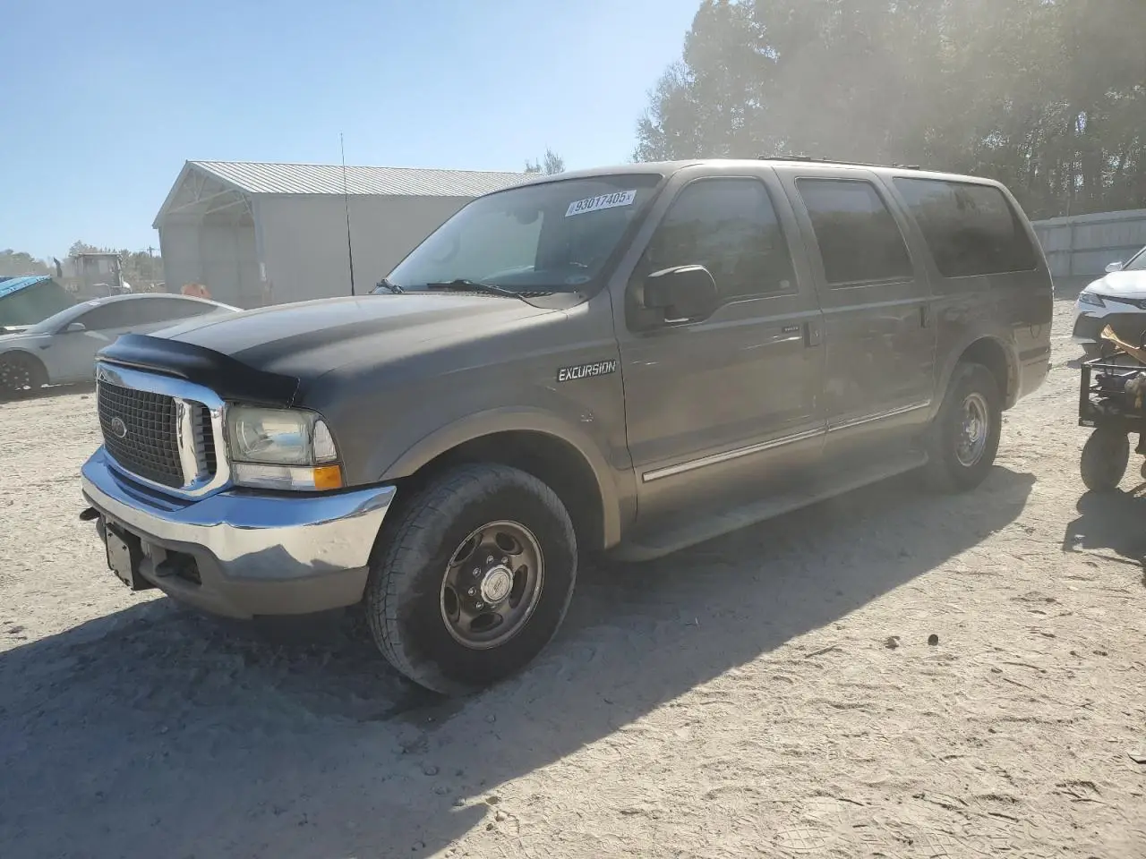 FORD EXCURSION 2002. Lot# 93017405. VIN 1FMNU42L02EA77512. Photo 1