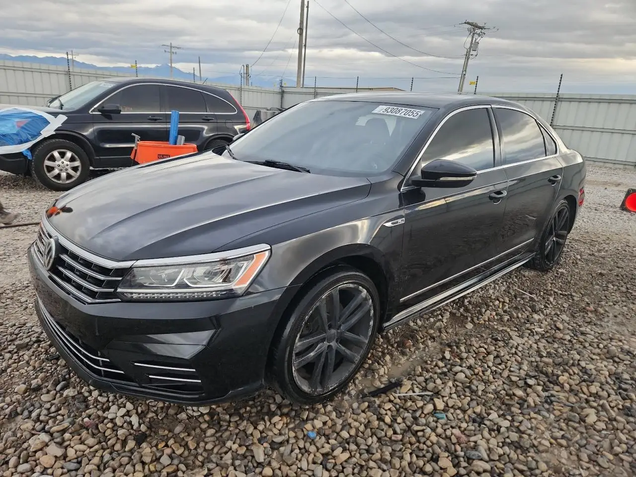 VOLKSWAGEN PASSAT 2017. Lot# 93087055. VIN 1VWDT7A37HC010784. Photo 1