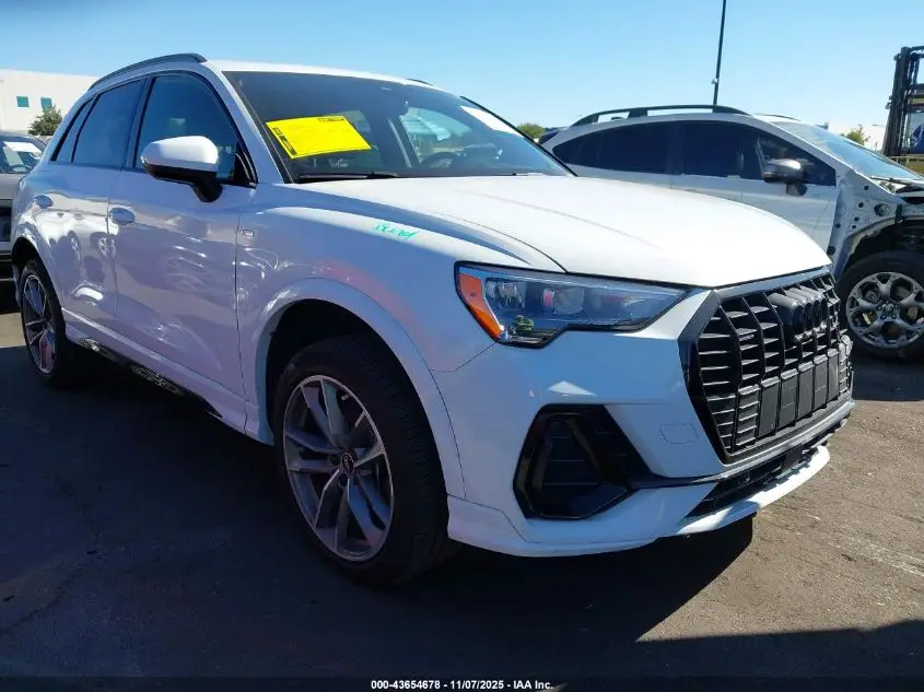 AUDI Q3 2021. Lot# 43654678. VIN WA1DECF35M1137595. Photo 1
