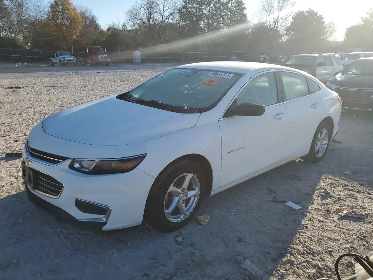 CHEVROLET MALIBU 2018. Lot# 92643975. VIN 1G1ZC5ST4JF212605. Photo 1