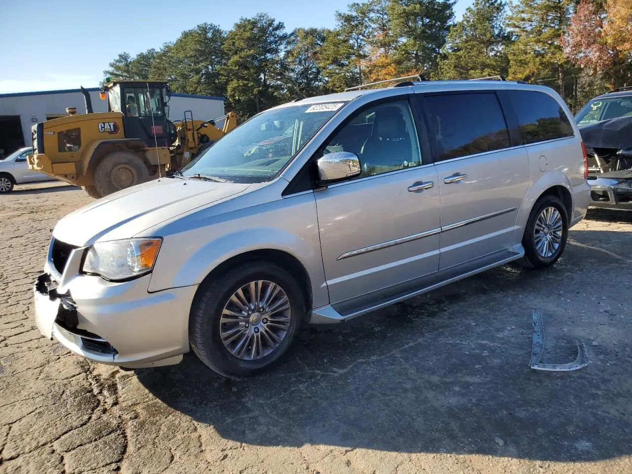 CHRYSLER MINIVAN 2011. Lot# 92205425. VIN 2A4RR6DG4BR745036. Photo 1