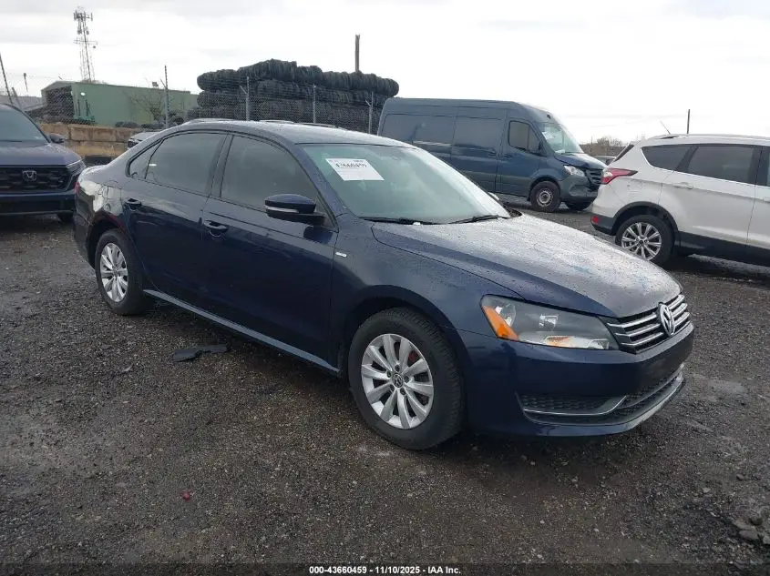 VOLKSWAGEN PASSAT 2014. Lot# 43660459. VIN 1VWAT7A3XEC082657. Photo 1