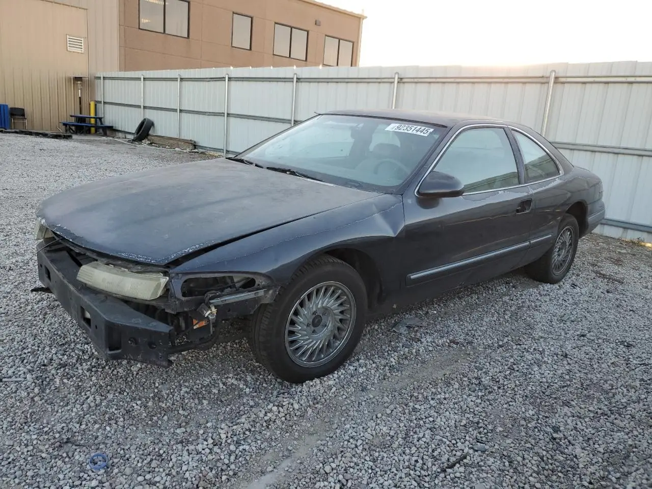 LINCOLN MARK SERIE 1994. Lot# 92351445. VIN 1LNLM91V6RY713124. Photo 1