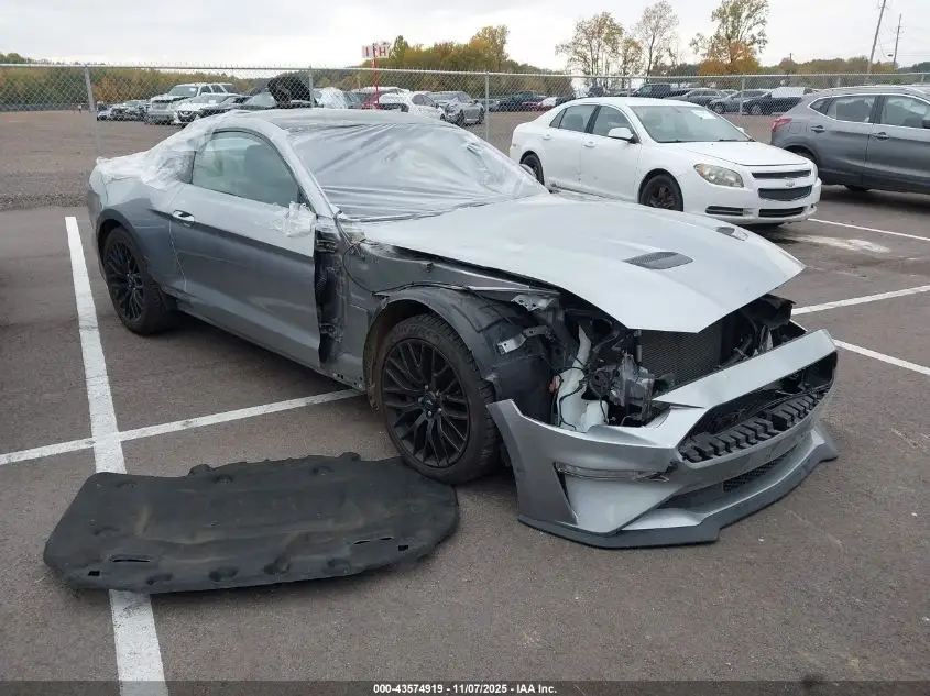 FORD MUSTANG 2021. Lot# 43574919. VIN 1FA6P8CFXM5111061. Photo 1