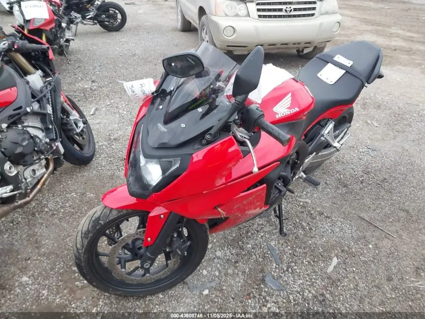 HONDA CBR650 2015. Lot# 43608746. VIN MLHRC7402F5100644. Photo 1