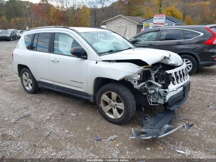 JEEP COMPASS 2015. Lot# 43591862. VIN 1C4NJDBBXFD283324. Photo 1