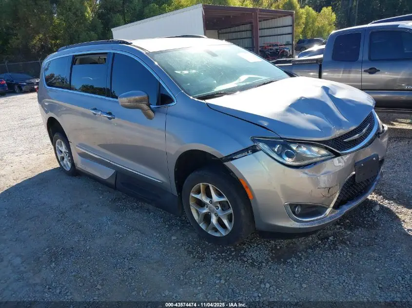 CHRYSLER PACIFICA 2017. Lot# 43574474. VIN 2C4RC1BG6HR564655. Photo 1