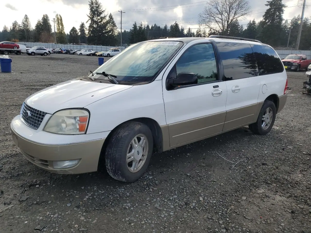 FORD FREESTAR 2005. Lot# 92036255. VIN 2FMDA58225BA62079. Photo 1