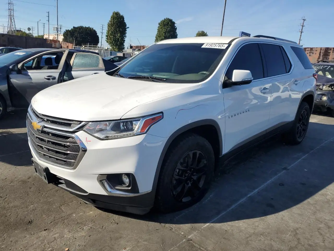 CHEVROLET TRAVERSE 2018. Lot# 91925765. VIN 1GNERGKW0JJ189810. Photo 1